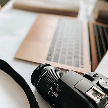 摩纳哥主场氛围火爆，球迷助威激情满满