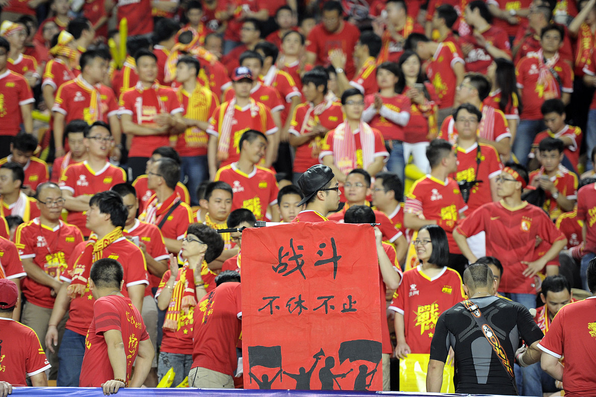 国内球队亮相国际赛事，轰动全场取得胜利的简单介绍
