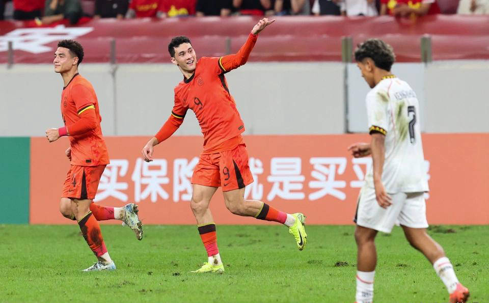 以大比分取胜，球队全力以赴