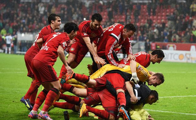 包含弗赖堡施展进攻实力，给对手制造压力的词条