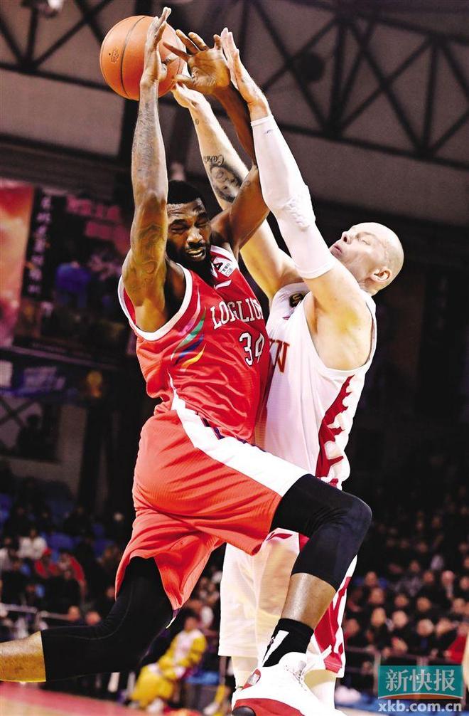 爱游戏登录-包含阿雅克肖队主场惨败，法国足球联赛前景堪忧的词条