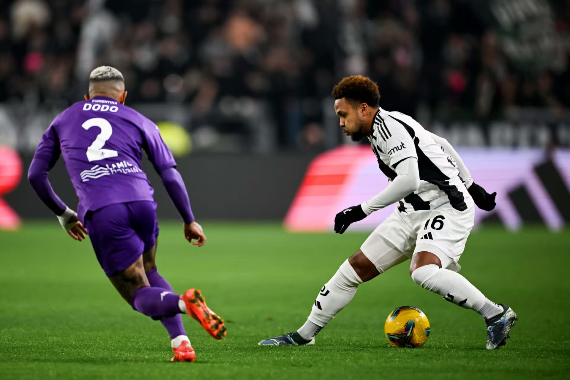 包含阿雅克肖队主场惨败，法国足球联赛前景堪忧的词条