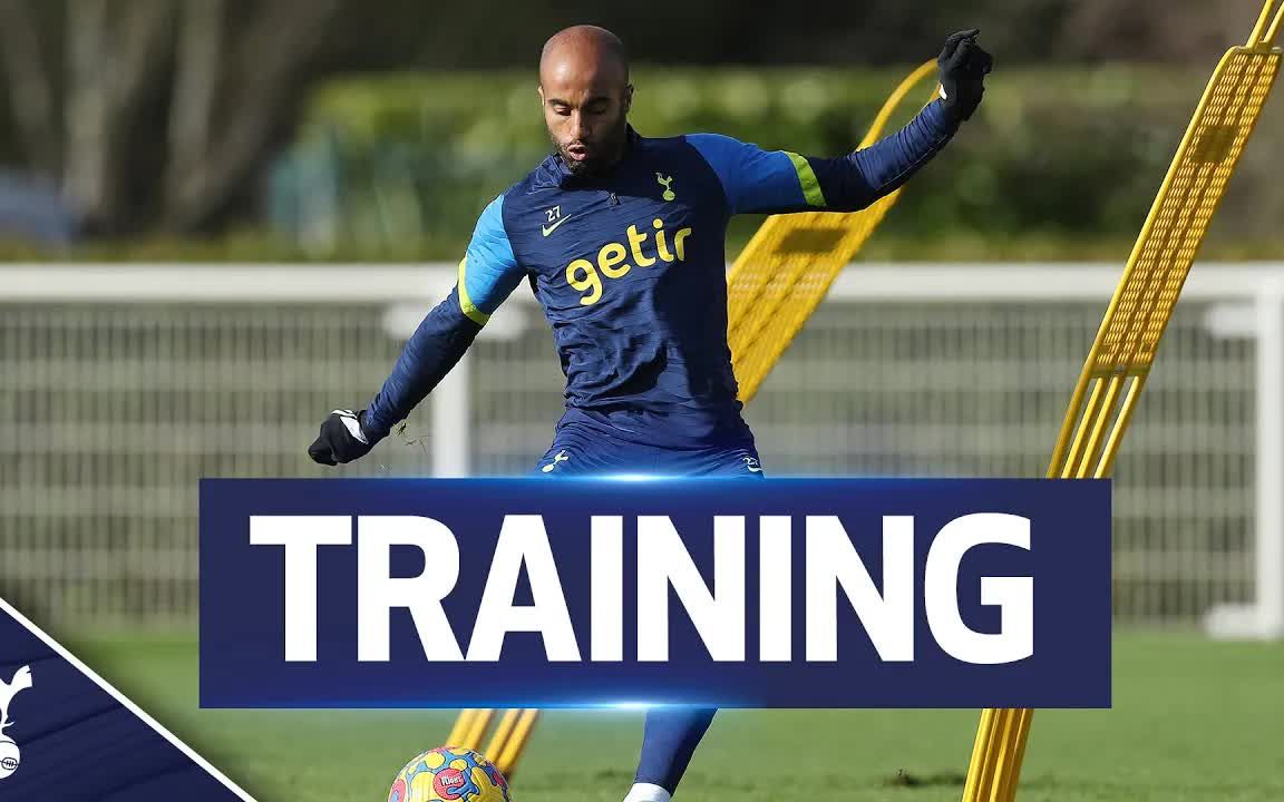 爱游戏官网入口-东南亚球员获得荣誉奖项，备战下一场比赛