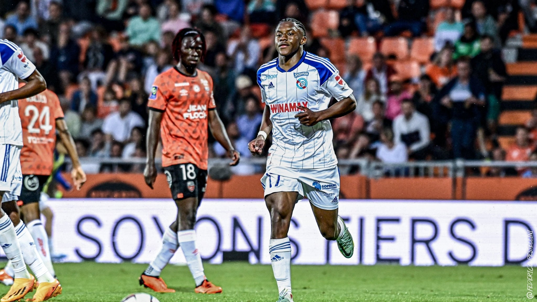 爱游戏网页版登录入口-关于南特客场逼平欧塞尔，暂时保住联赛中游位置的信息