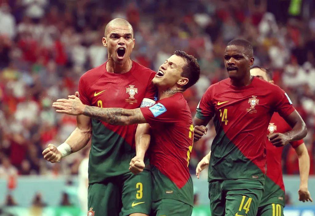 葡萄牙遭遇惨败，荷兰成功晋级