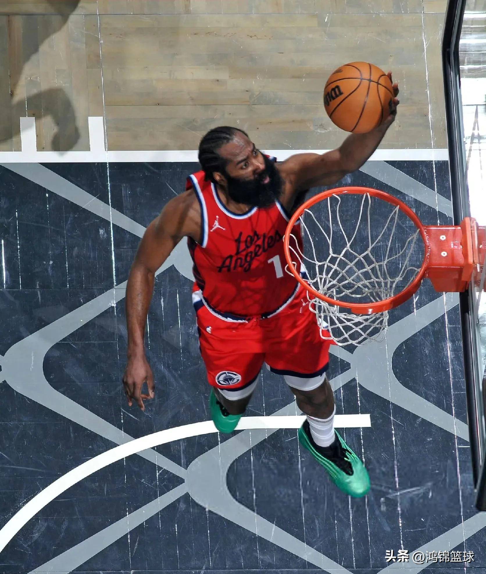 哈登打破纪录连续场得分超