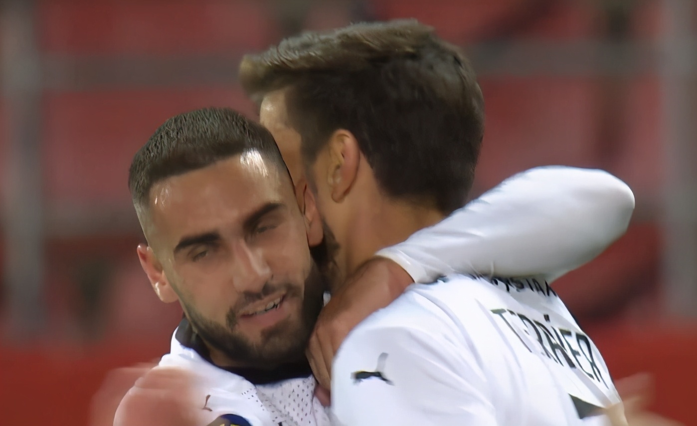 爱游戏入口-包含雷恩队不敌对手，积分排名下滑的词条